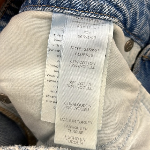 Good American Good Boy Distressed Jeans 2/26 - Picture 8 of 9